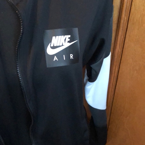 Nike Air Jacket - Picture 4 of 7